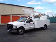 2006 Ford F350 35' Versalift