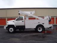 Versalift VST4000I